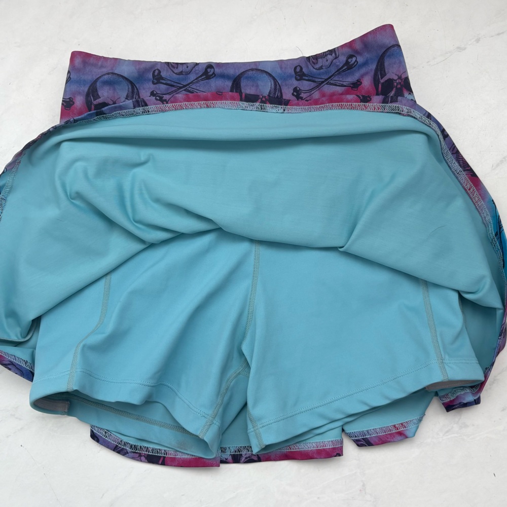CVG Constantly Varied Gear Size Small Pink Blue Tie Dye Skull Print Mini Skort - Picture 5 of 5